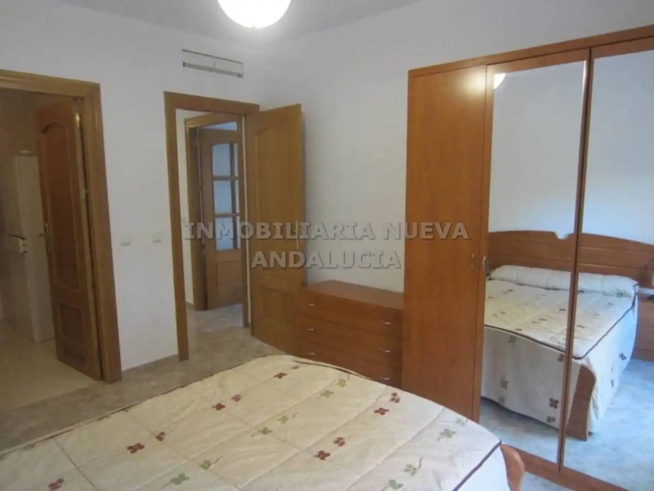 Habitación de Piso de alquiler en Almería con Amueblado