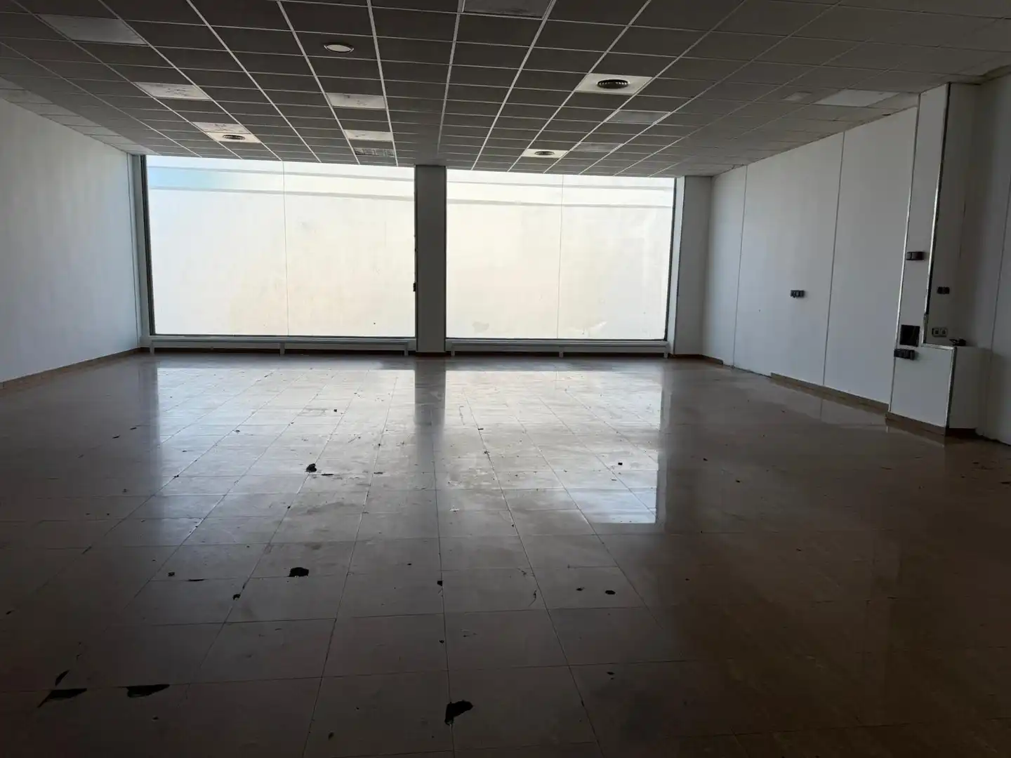 Fabrikhallen zur Miete in Murcia