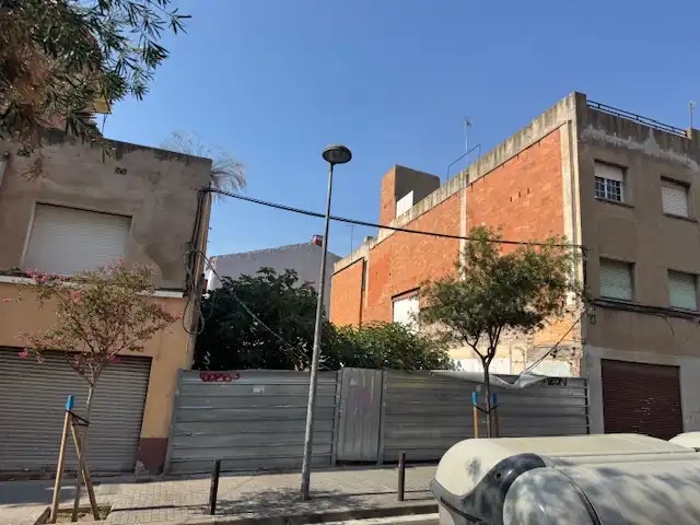 Terreno residencial en venta en Carrer de Marià Benlliure 25, imagen 3