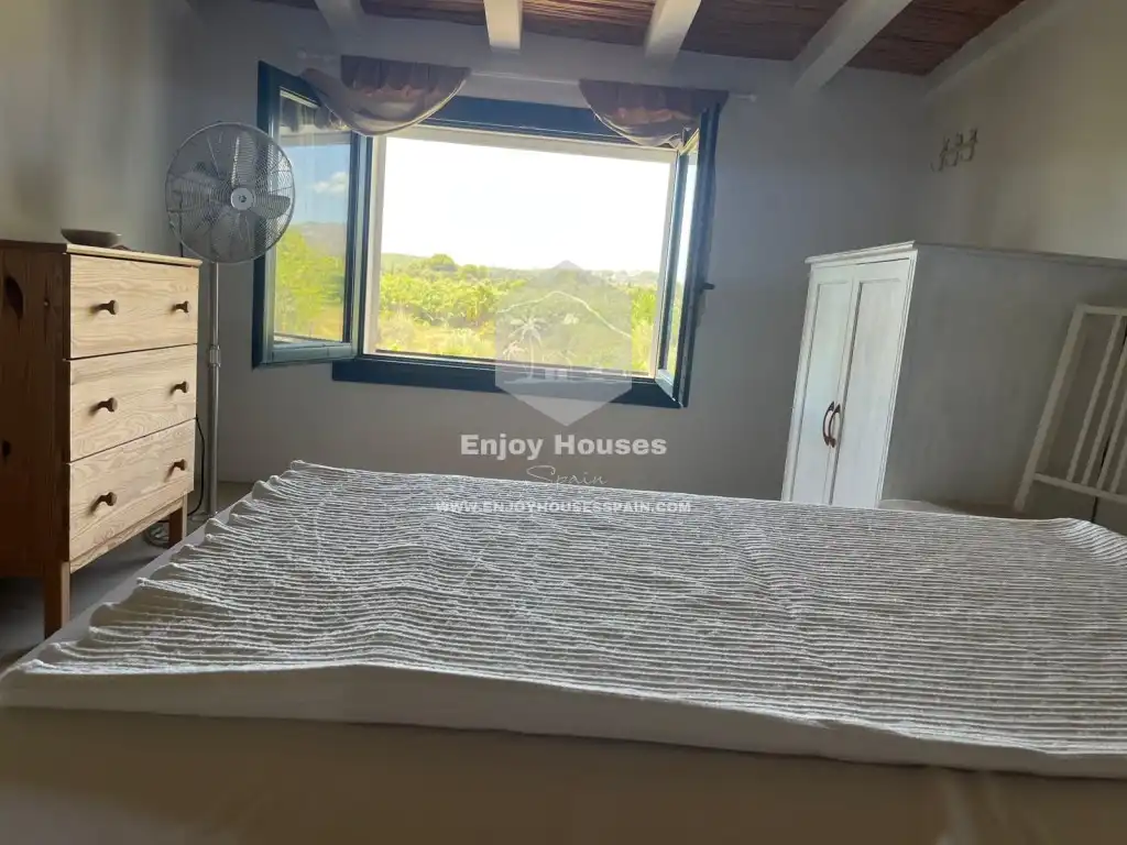 Houses for sale in Montgó - Ermita