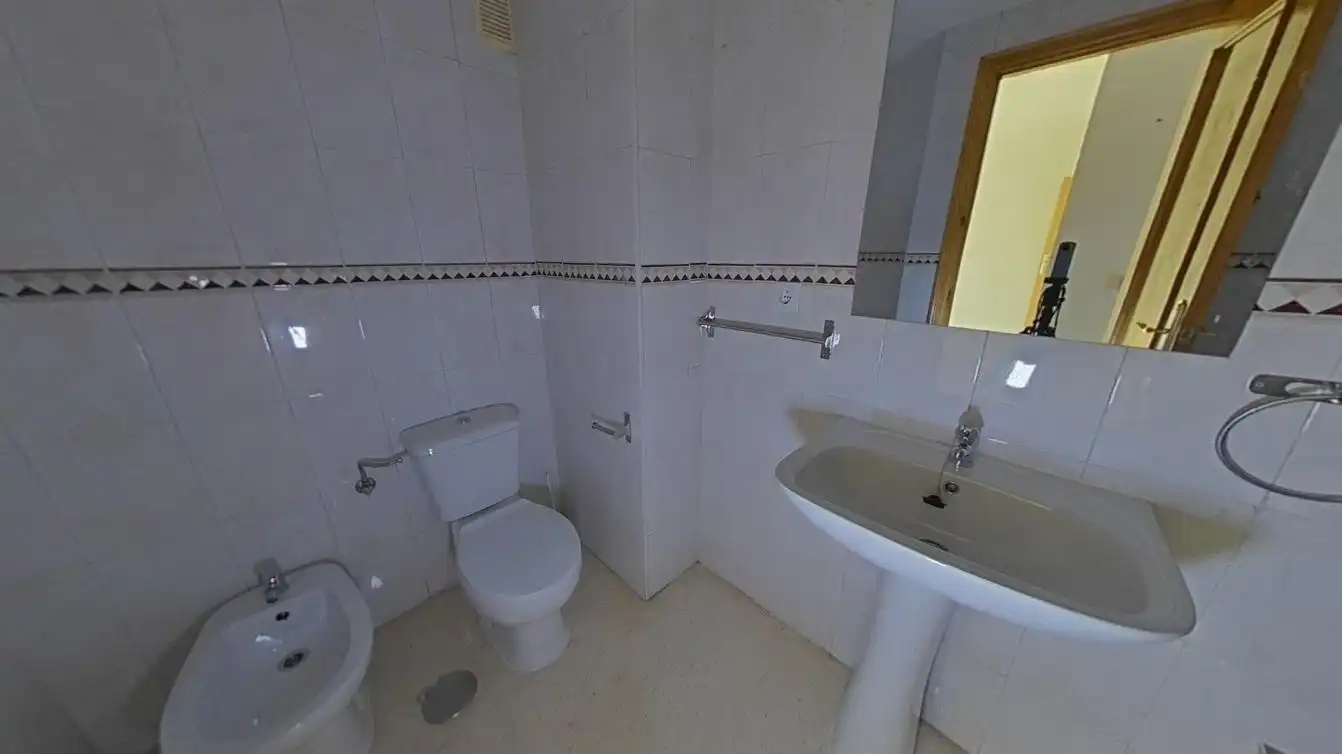 Baño de Piso en venta en Benidorm con Piscina