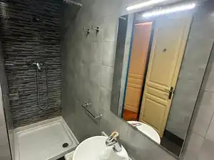 Flat with terrace for sale in Avinguda de Madrid, imagen 2