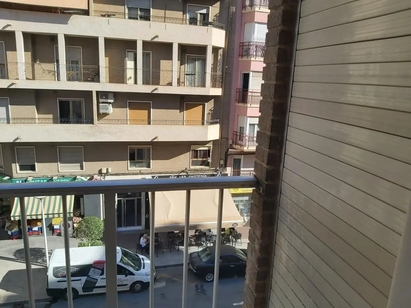 Terraza de Piso para compartir en Elche ciudad