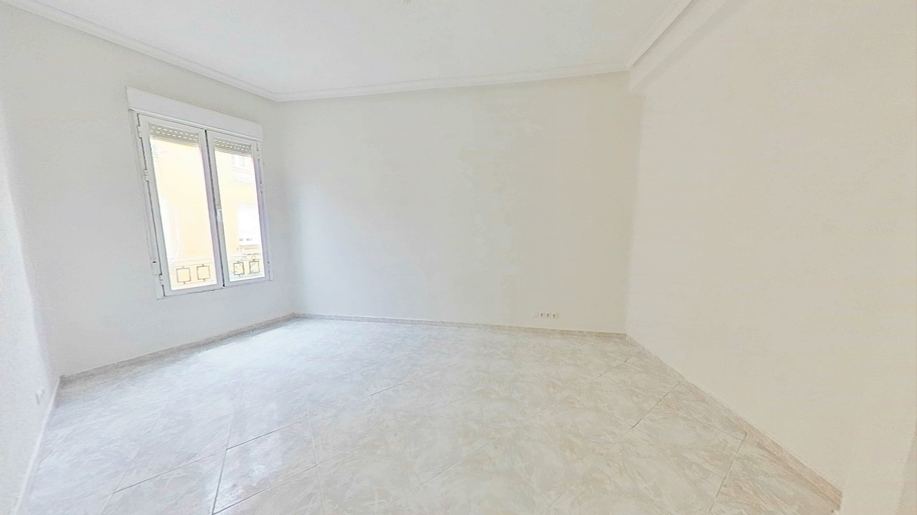 Habitación de Piso en venta en  Madrid Capital con Calefacción y Horno