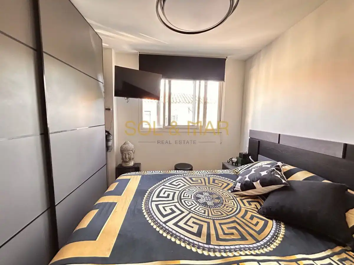 Habitación de Piso en venta en Torremolinos con Aire acondicionado, Calefacción y Amueblado
