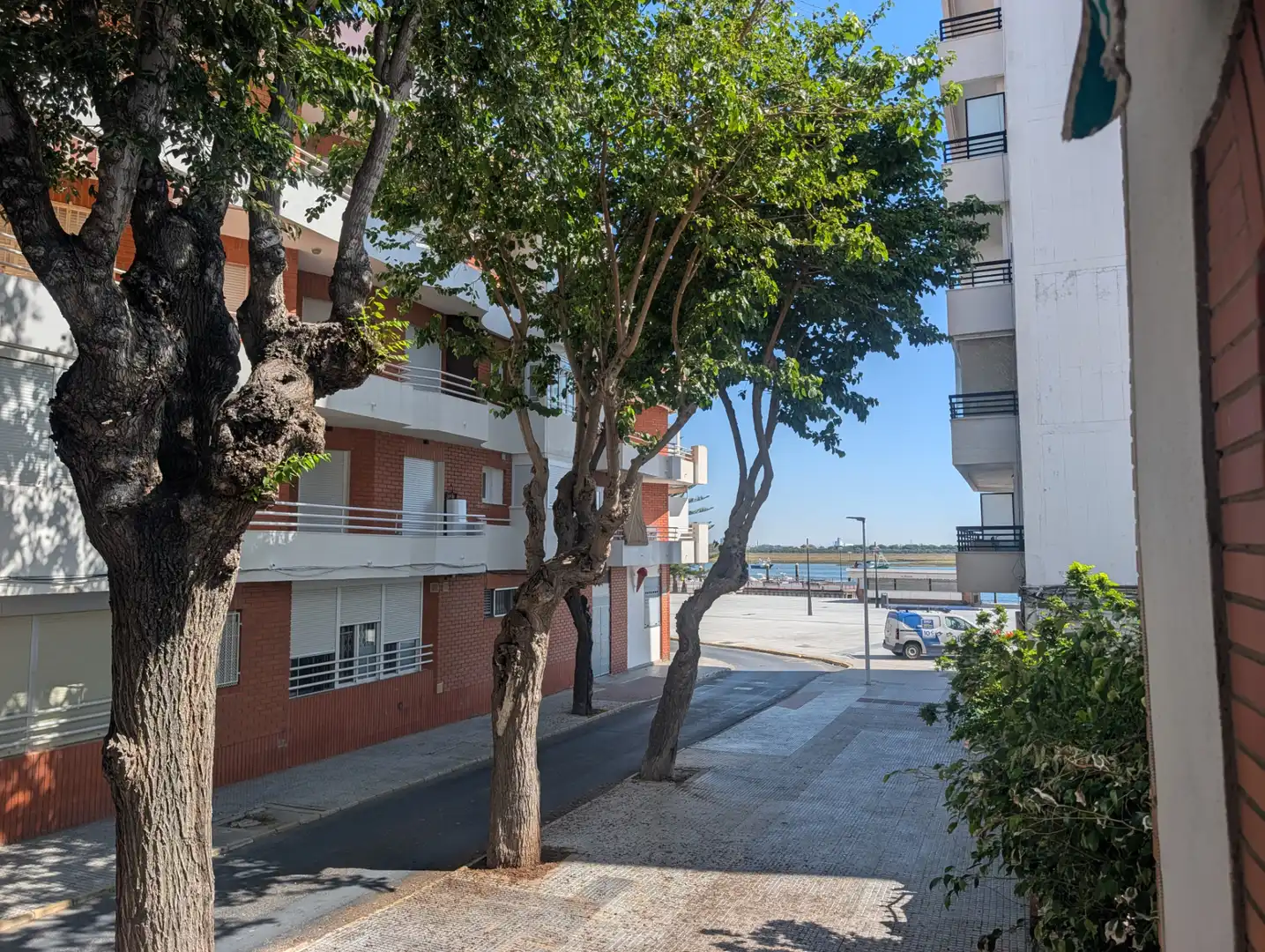 Vista exterior de Piso en venta en Punta Umbría con Terraza, Amueblado y Horno