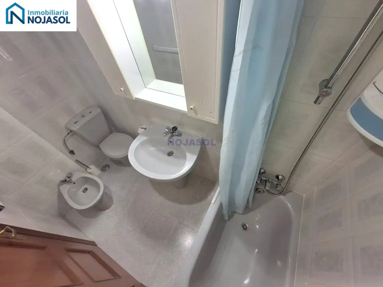 Baño de Piso de alquiler en Noja con Terraza y Amueblado
