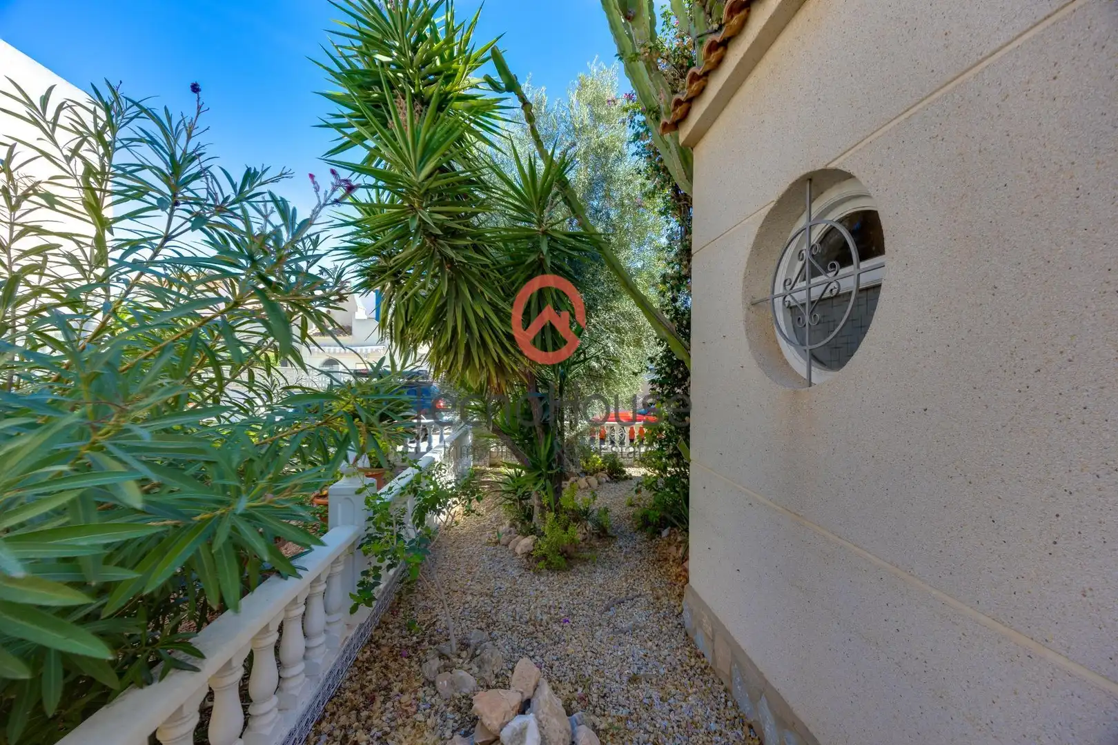 Jardín de Casa adosada en venta en Orihuela con Aire acondicionado, Jardín privado y Amueblado