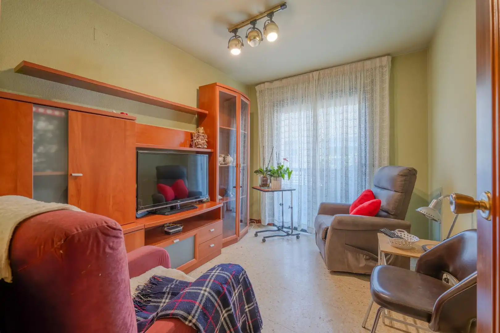 Sala d'estar de Apartament en venda en Girona amb Calefacció, Terrassa i Balcó