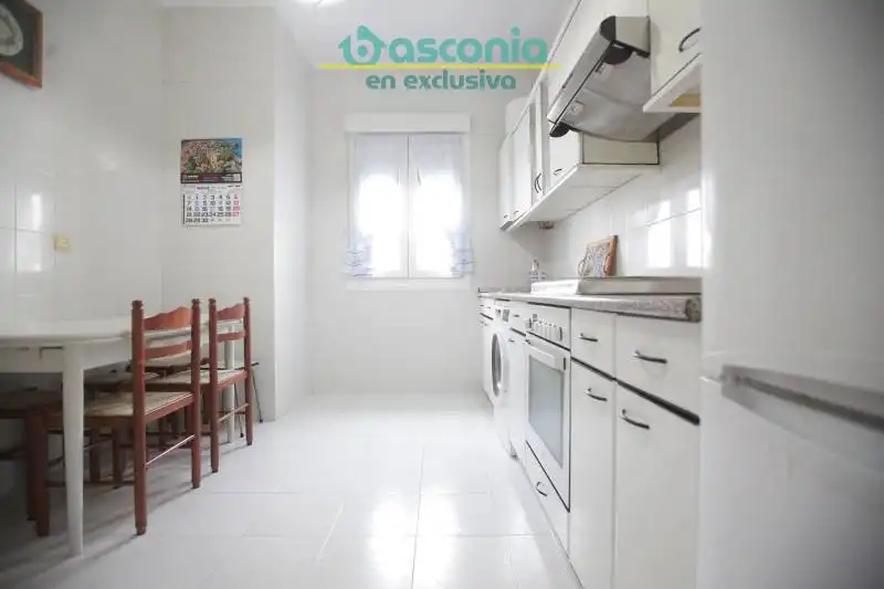 Kitchen of Flat for sale in Centro - Ariz - Uribarri