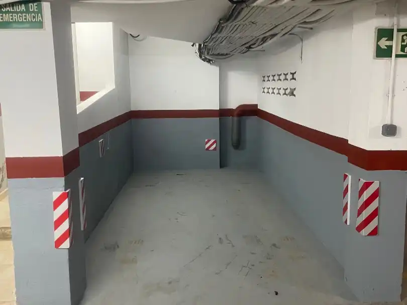 Parkplatz von Garage zum Verkauf in Beniparrell