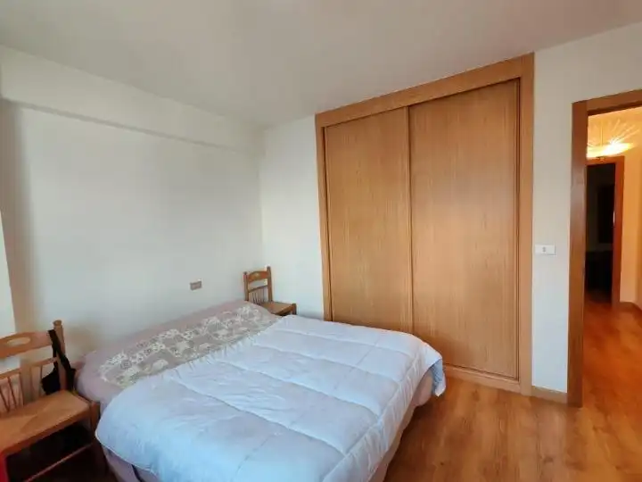 Habitación de Piso en venta en Vigo  con Trastero