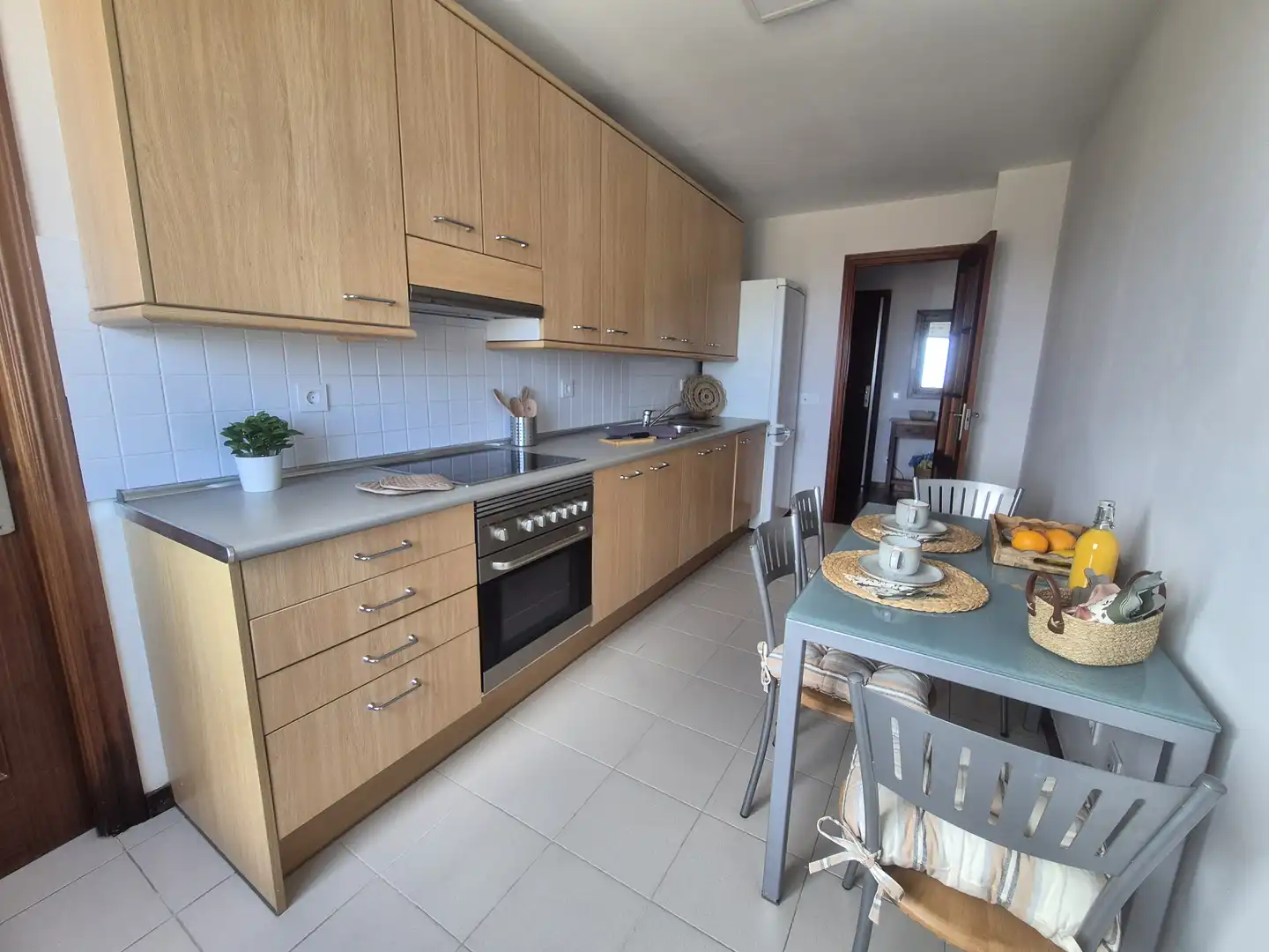 Cocina de Piso de alquiler en Las Palmas de Gran Canaria con Jardín privado, Trastero y Amueblado