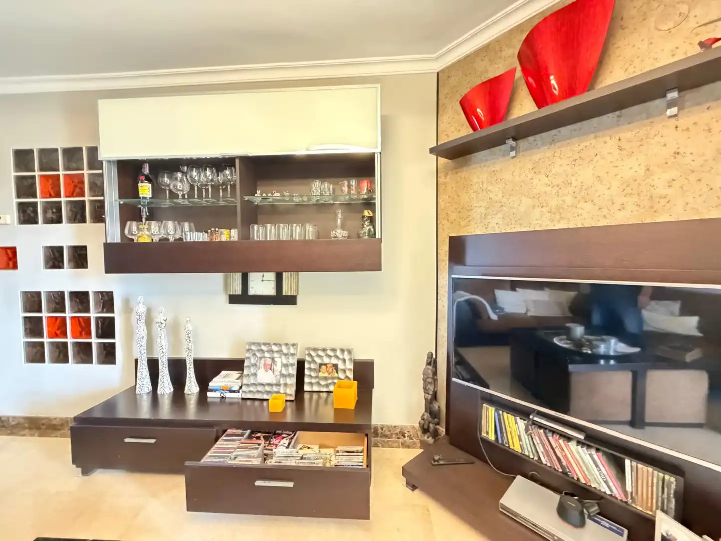 Sala d'estar de Àtic en venda en Estepona amb Aire condicionat, Terrassa i Traster