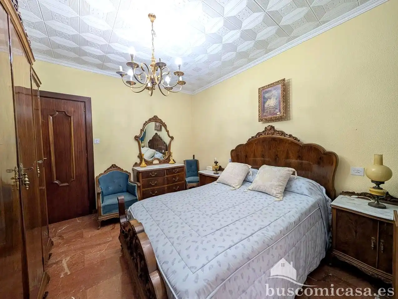 Bedroom of Flat for sale in Linarejos