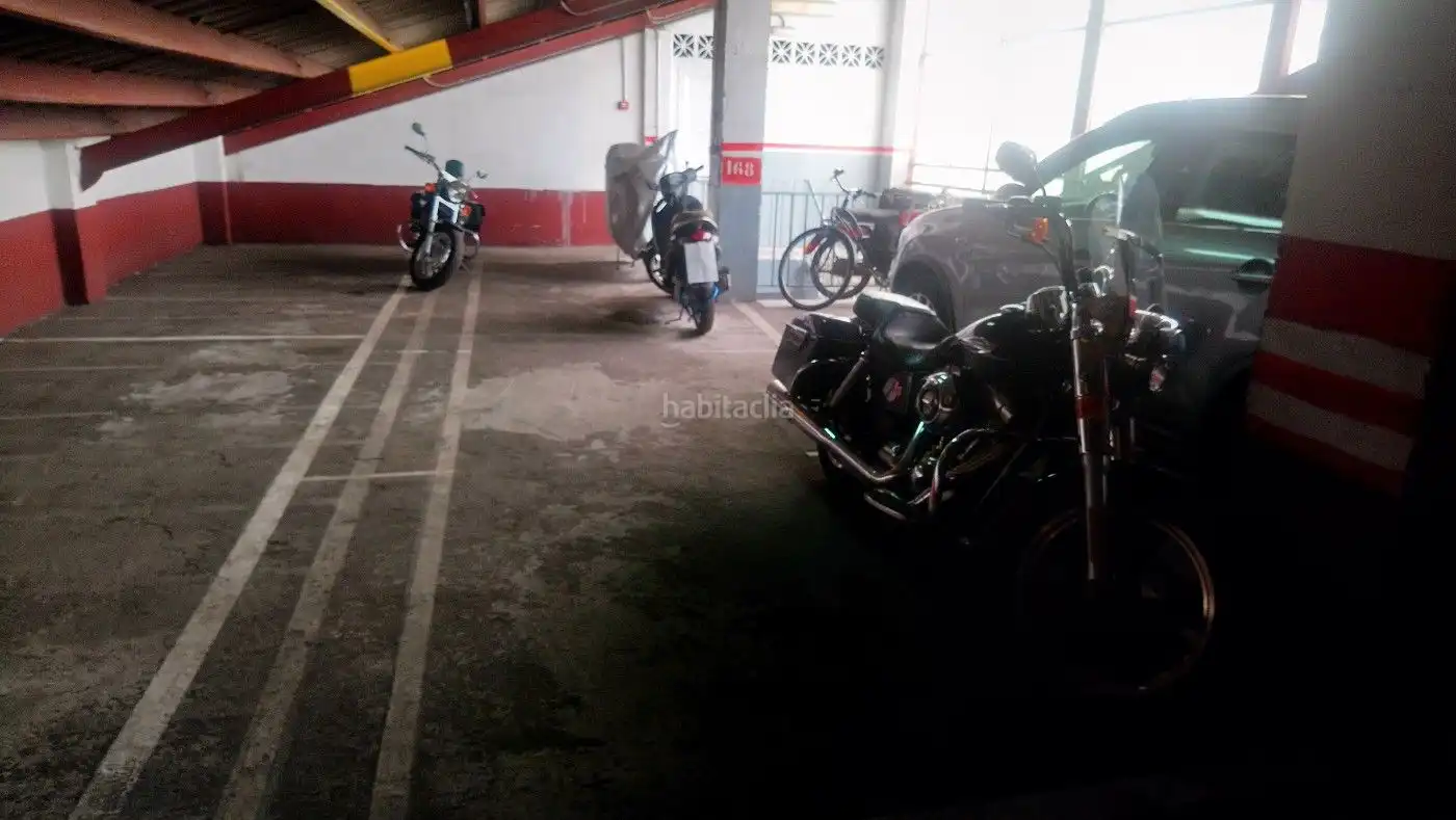 Parkplatz zur Miete in Calle Álvaro de Bazán 4, imagen 5