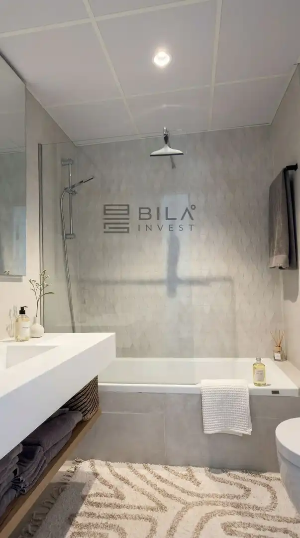 Baño de Ático en venta en Marbella con Aire acondicionado, Terraza y Trastero