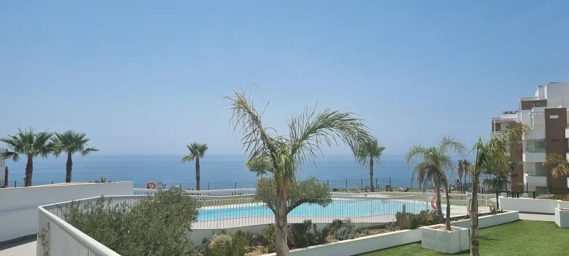 Piscina de Apartament de lloguer en Torrox amb Aire condicionat, Calefacció i Terrassa