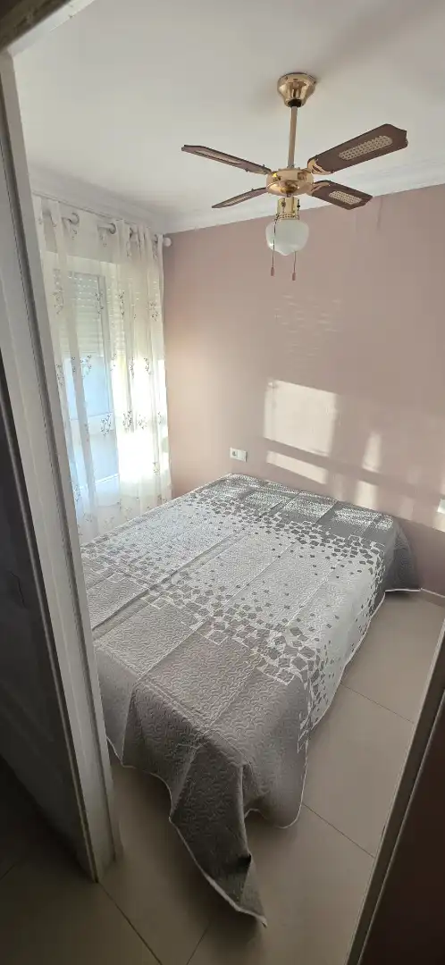 Dormitori de Estudi de lloguer en Torrox amb Aire condicionat, Calefacció i Moblat