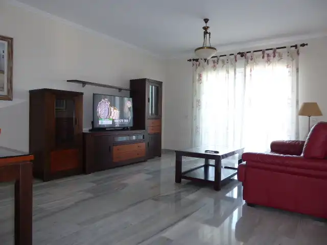 Apartment with pool to rent in Calle Mercedes Formica 8, imagen 3