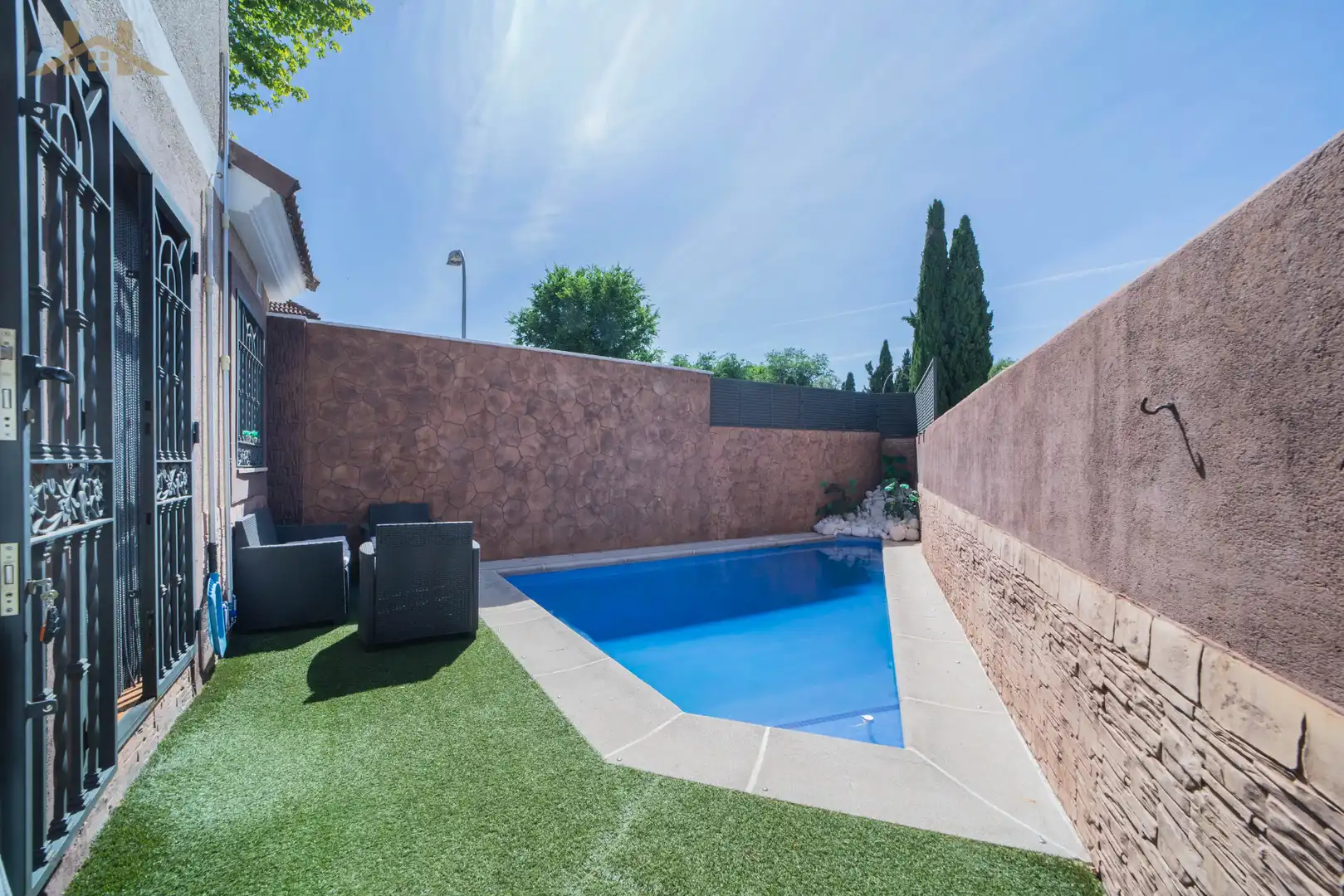 Swimming pool of Detached homes for sale in Valdemoro  with Air Conditioner, Heating and Private garden