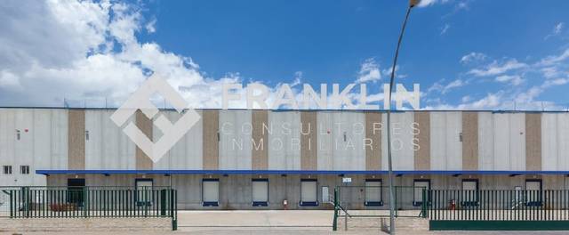 Nave industrial en Alquiler en N/A, -1 en Rodonyà