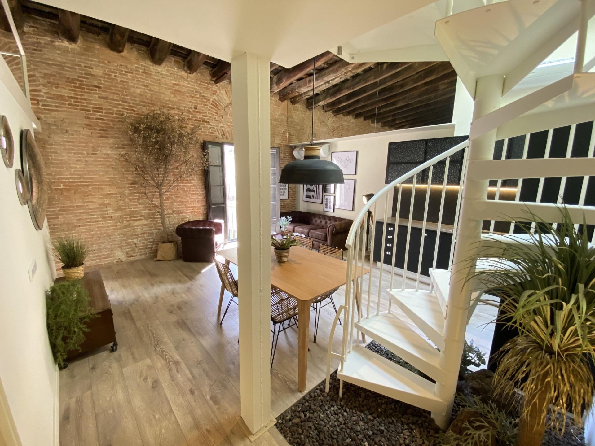 Dining room of Attic for sale in  Barcelona Capital  with Air Conditioner, Heating and Private garden