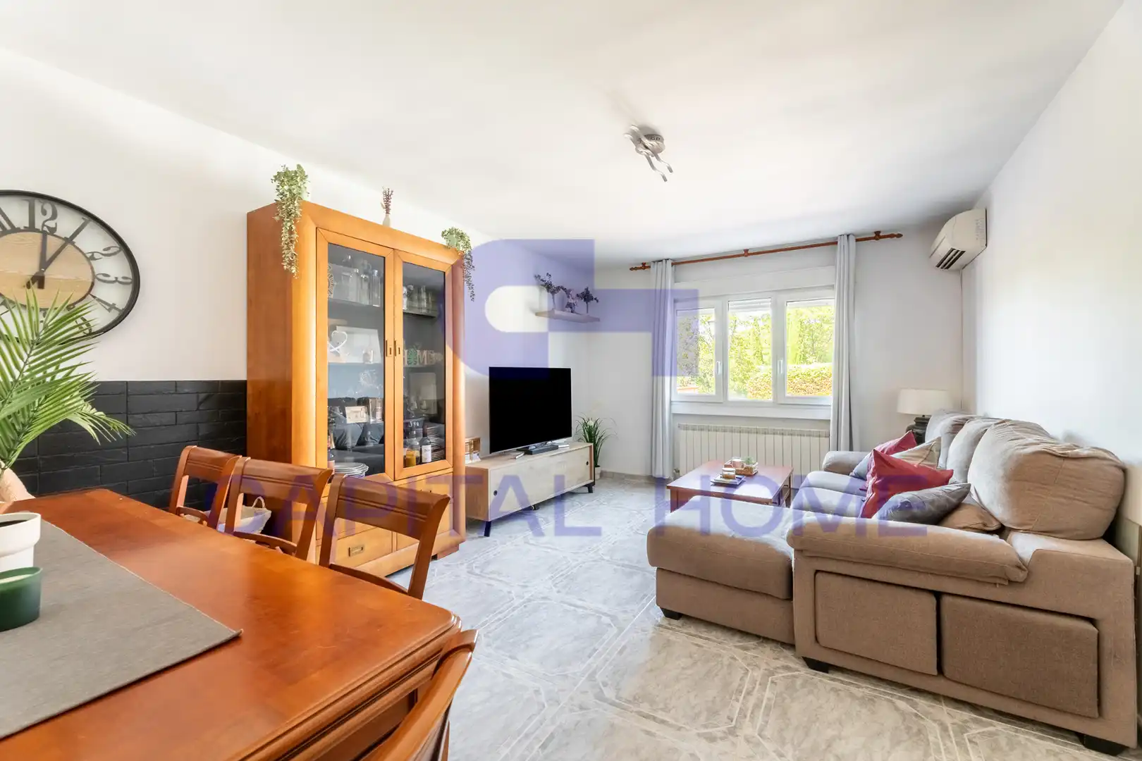 Sala de estar de Casa adosada en venta en Navalcarnero con Aire acondicionado, Calefacción y Jardín privado