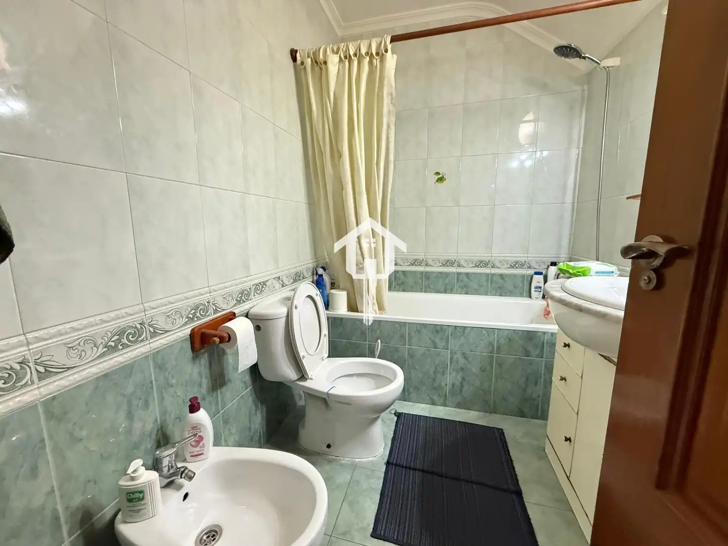 Bathroom of Houses for sale in Alicante / Alacant  with Furnished, Balcony and Jacuzzi