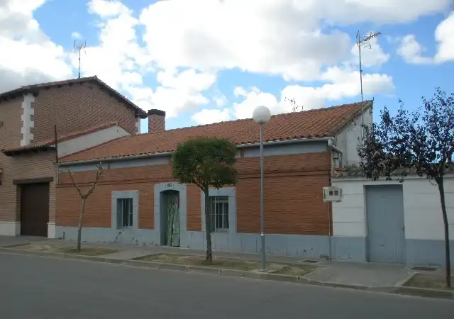 Exterior view of Flat for sale in Valdestillas