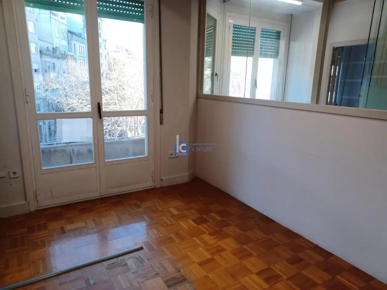 Habitación de Piso de alquiler en Ourense Capital  con Calefacción