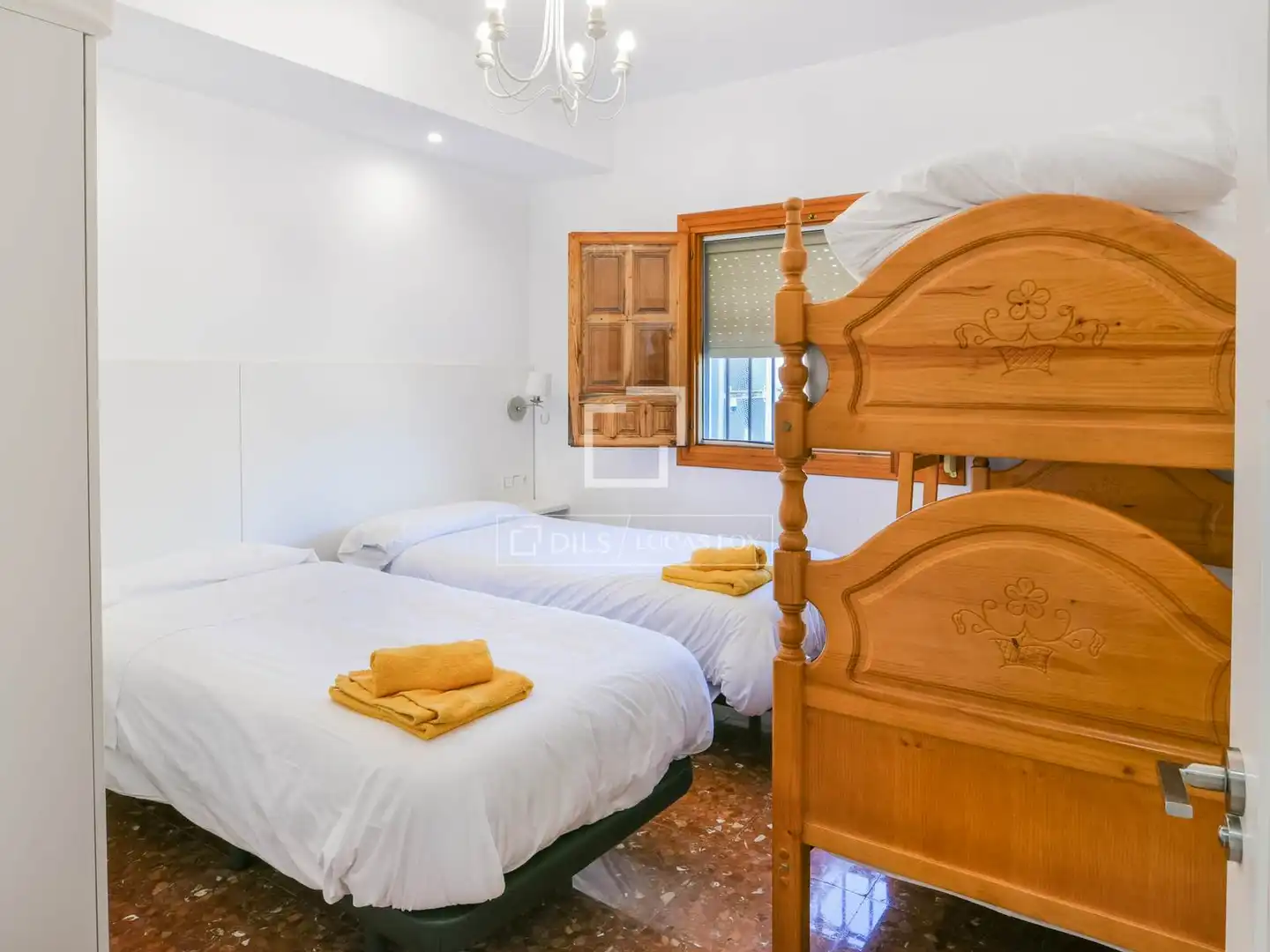 Dormitori de Casa o xalet en venda en Málaga amb Aire condicionat, Calefacció i Jardí privat