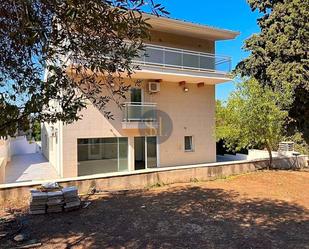 Vista exterior de Casa o xalet en venda en Paterna amb Aire condicionat, Terrassa i Piscina