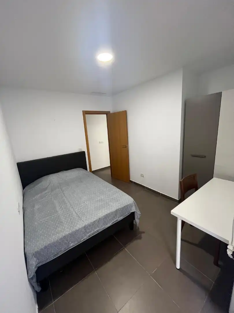 Habitación de Piso en venta en Elche / Elx con Amueblado