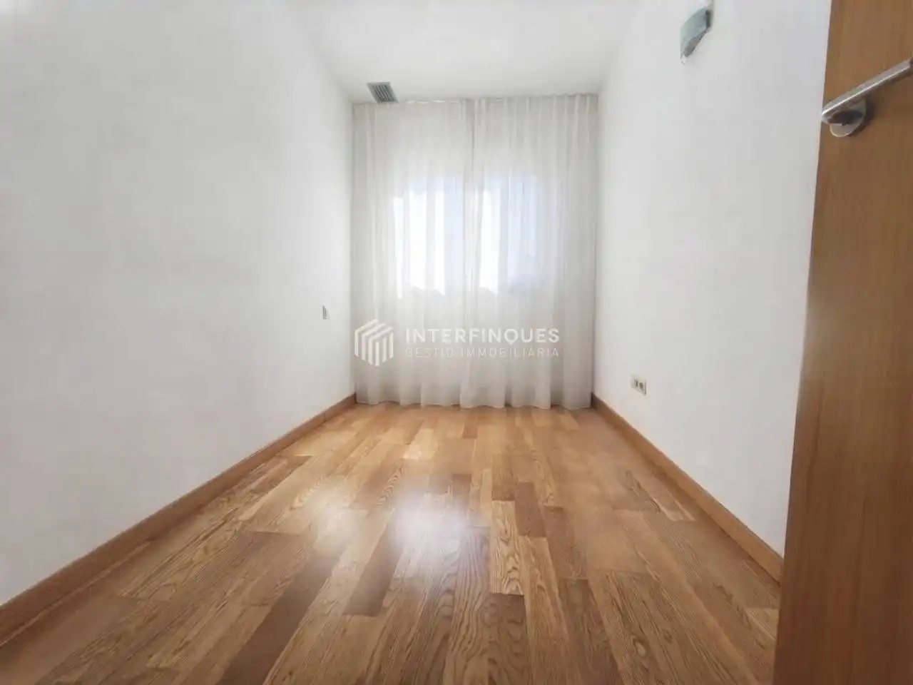 Bedroom of Duplexes for sale in Badalona  with Air Conditioner, Heating and Parquet flooring