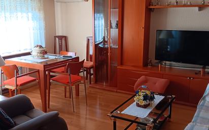 Living room of Flat for sale in  Zaragoza Capital  with Air Conditioner, Heating and Parquet flooring