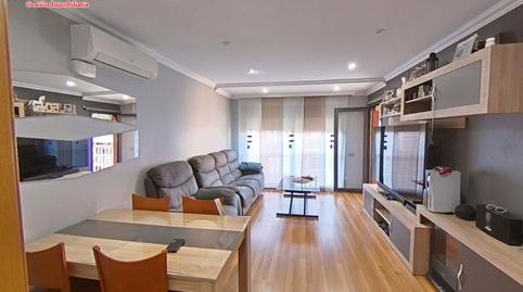 Foto 3 de Piso en venta en Sant Andreu de la Barca, Barcelona