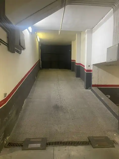 Parkplatz von Garage zur Miete in Valdeolmos-Alalpardo