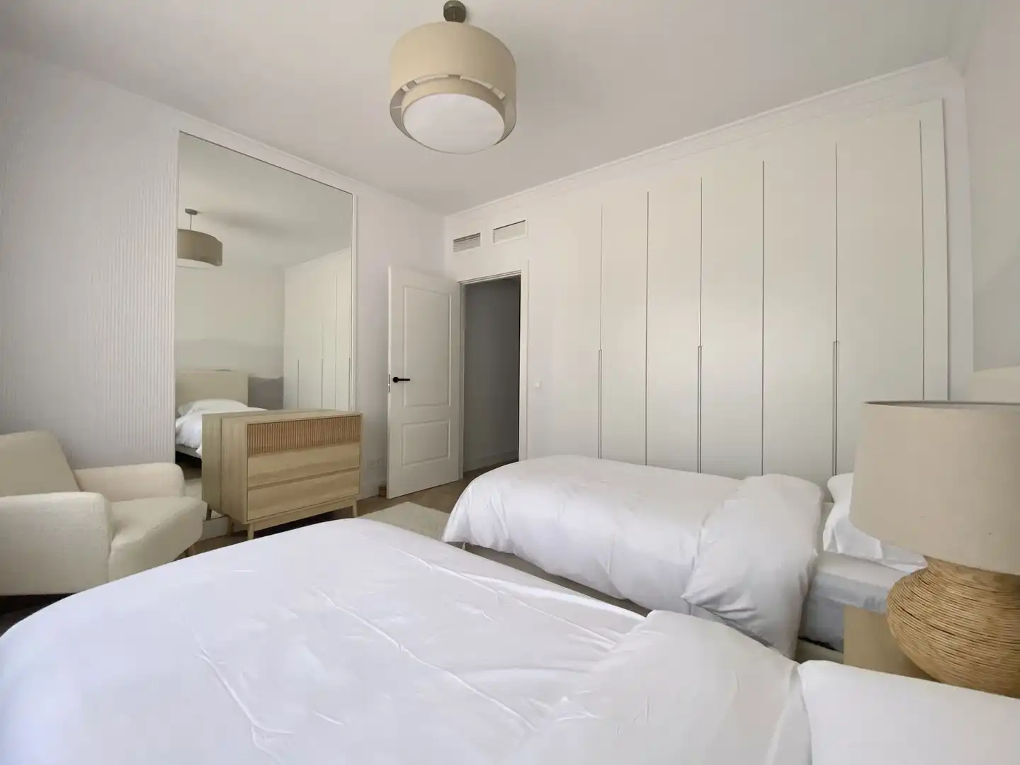 Bedroom of Flat for sale in Estepona  with Air Conditioner, Terrace and Storage room