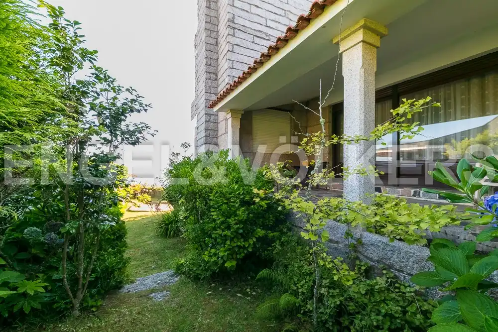 Casa con jardín en venta en Coruxo - Oia - Saiáns, imagen 9
