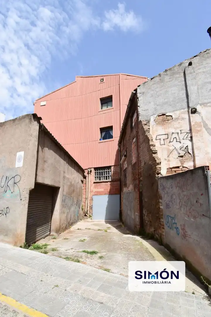 Außenansicht von Residential zum Verkauf in Manresa