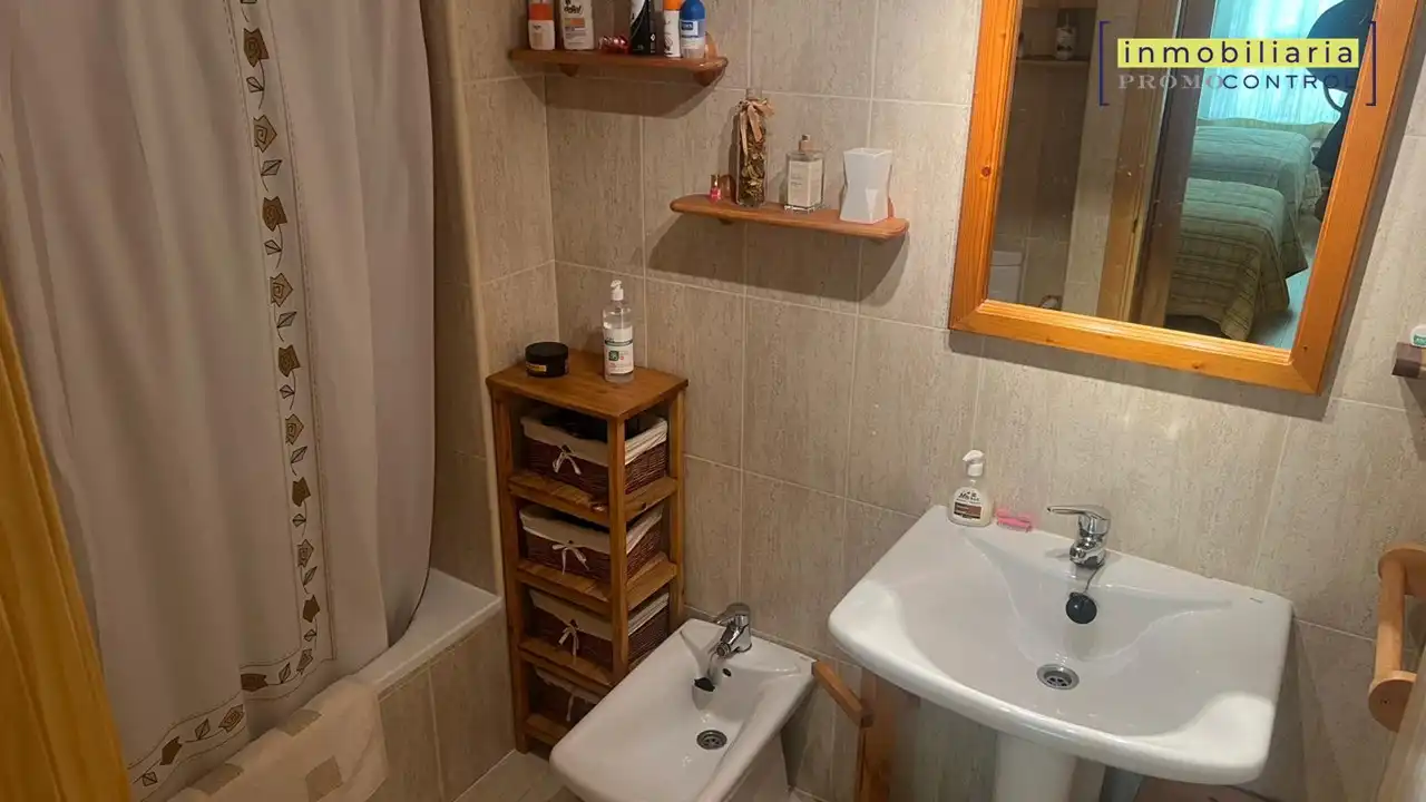 Piso en venta en Canfranc, Huesca