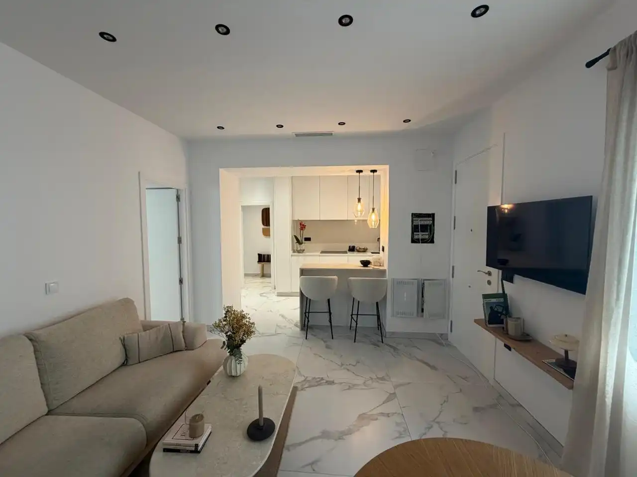 Living room of Flat for rent in Cádiz  with Air Conditioner, Furnished and Pets allowed