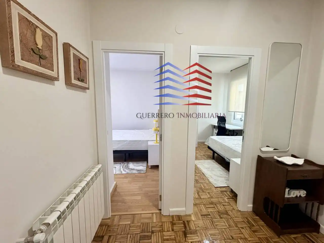 Schlafzimmer von Wohnung zur Miete in Ourense Capital  mit Heizung, Parkett und Möbliert