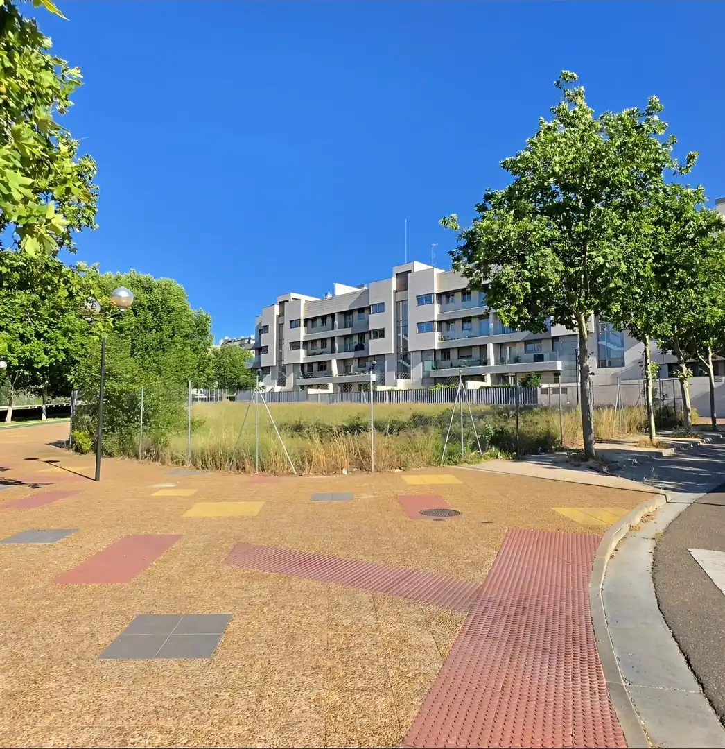 Vista exterior de Residencial en venda en Zaragoza