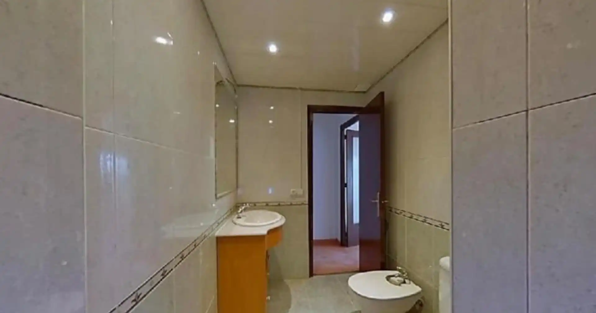 Baño de Piso en venta en Ripollet
