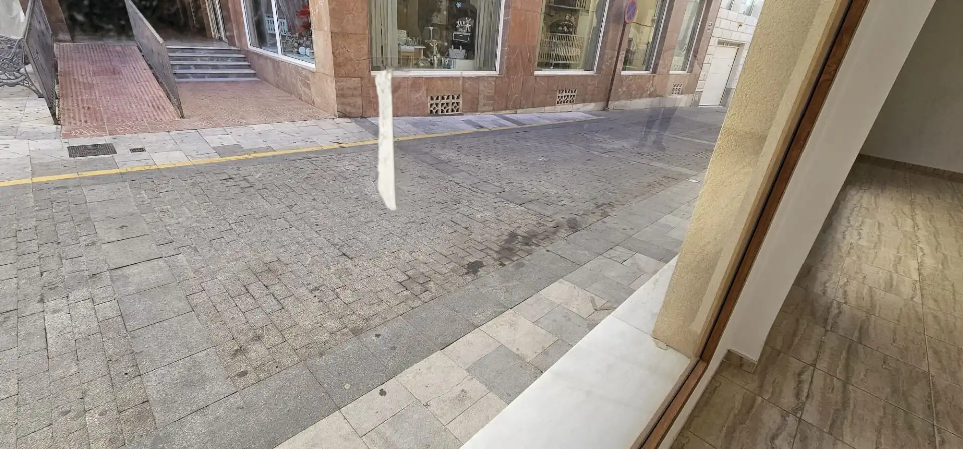 Local comercial de lloguer a ALFREFO ALMUNIA, imagen 2