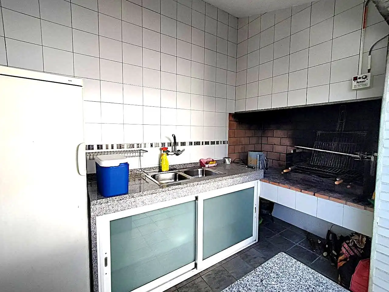 Cocina de Casa o chalet en venta en Oliva con Aire acondicionado, Jardín privado y Terraza