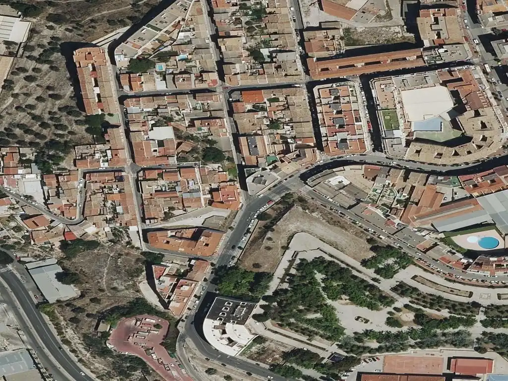 Detached house for sale in CL. ELS MAULETS. 45 Sótano 1 00010, imagen 2