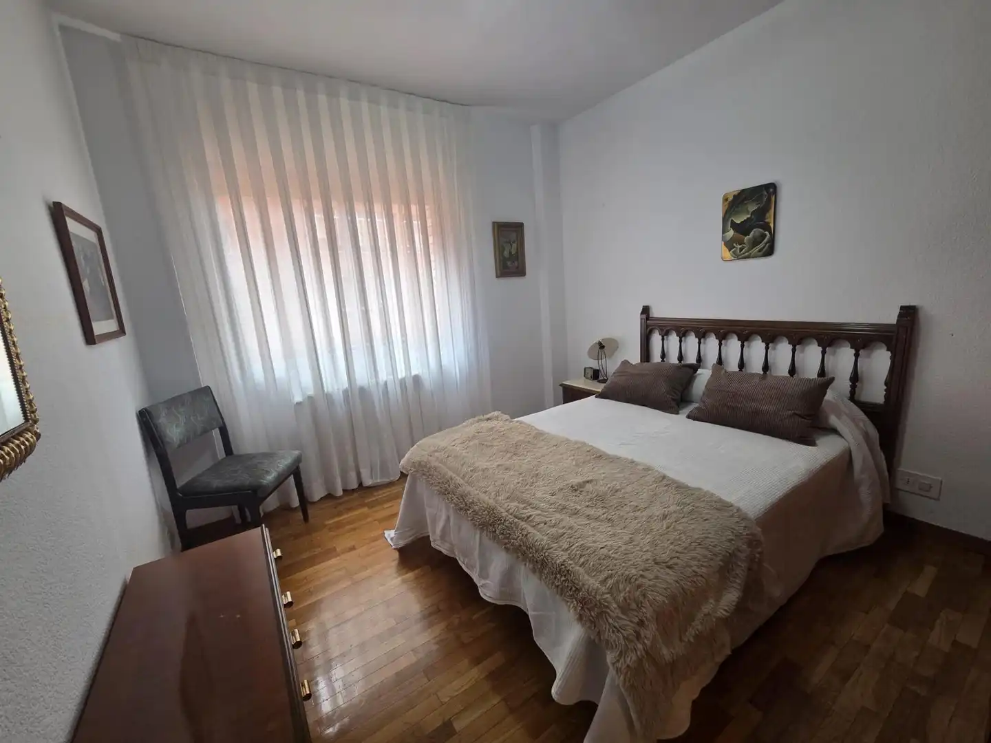 Dormitori de Pis en venda en Teruel amb Calefacció i Moblat